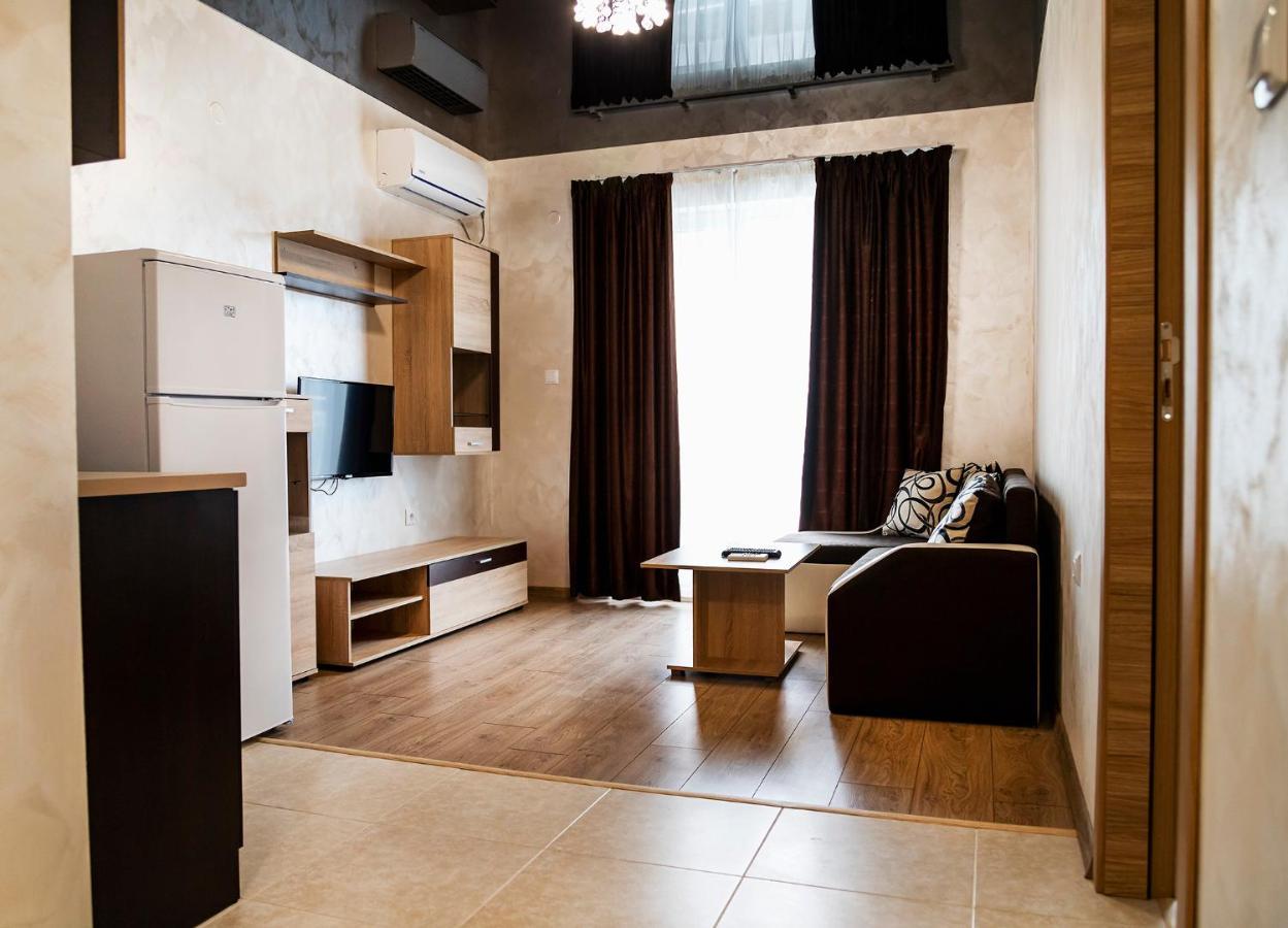 Family Hotel - City Hotel Yambol 외부 사진