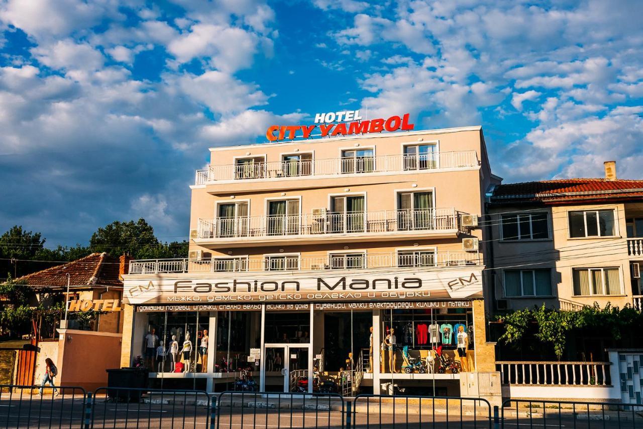 Family Hotel - City Hotel Yambol 외부 사진