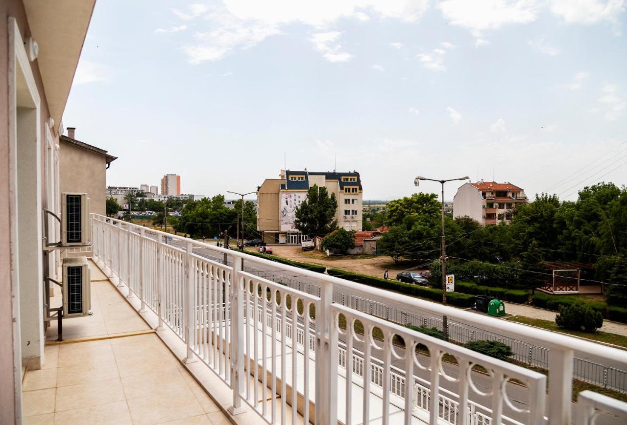 Family Hotel - City Hotel Yambol 외부 사진